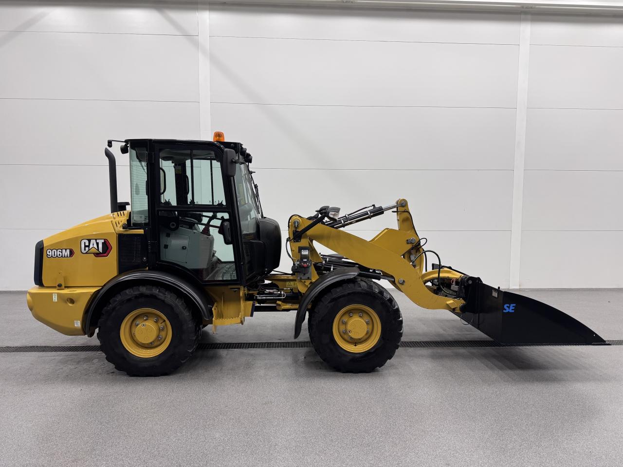 Cat 906M Snabbgående