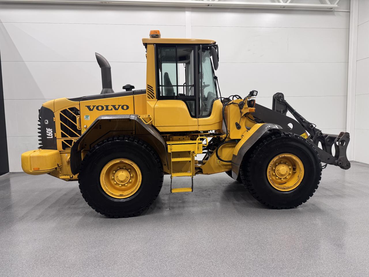 Volvo L60F med snödäck